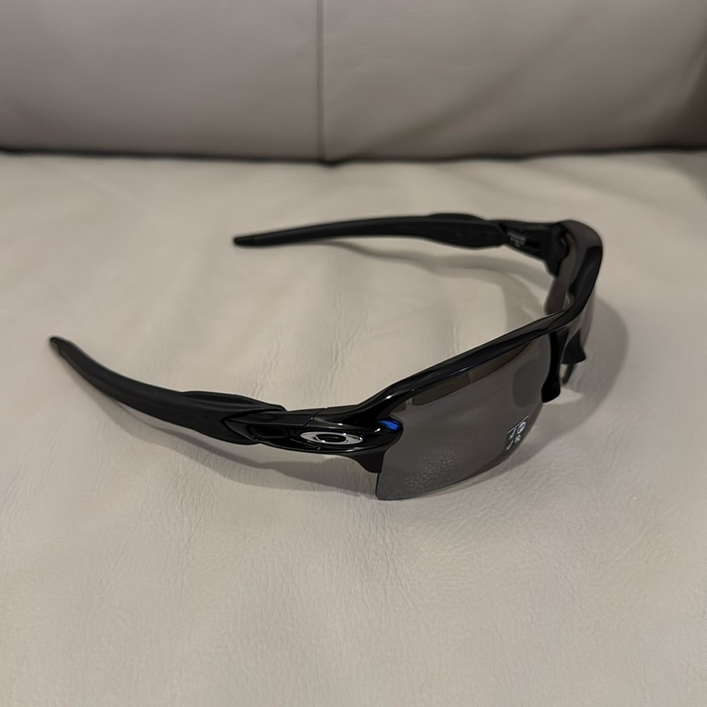 Oakley Flak 2.0 black with Prizm black polarized lenses, OO9188-72
